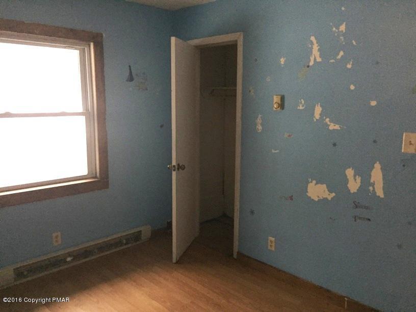 110 Center Avenue Mount Pocono, PA 18344 - Photo 14 of 14 a view of room with window