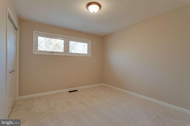 7613 Locust Lane Fort Washington, MD 20744 - Photo 21 of 26 Bedroom