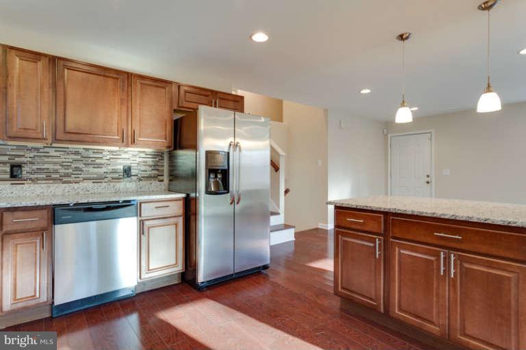7613 Locust Lane Fort Washington, MD 20744 - Photo 6 of 26 Kitchen