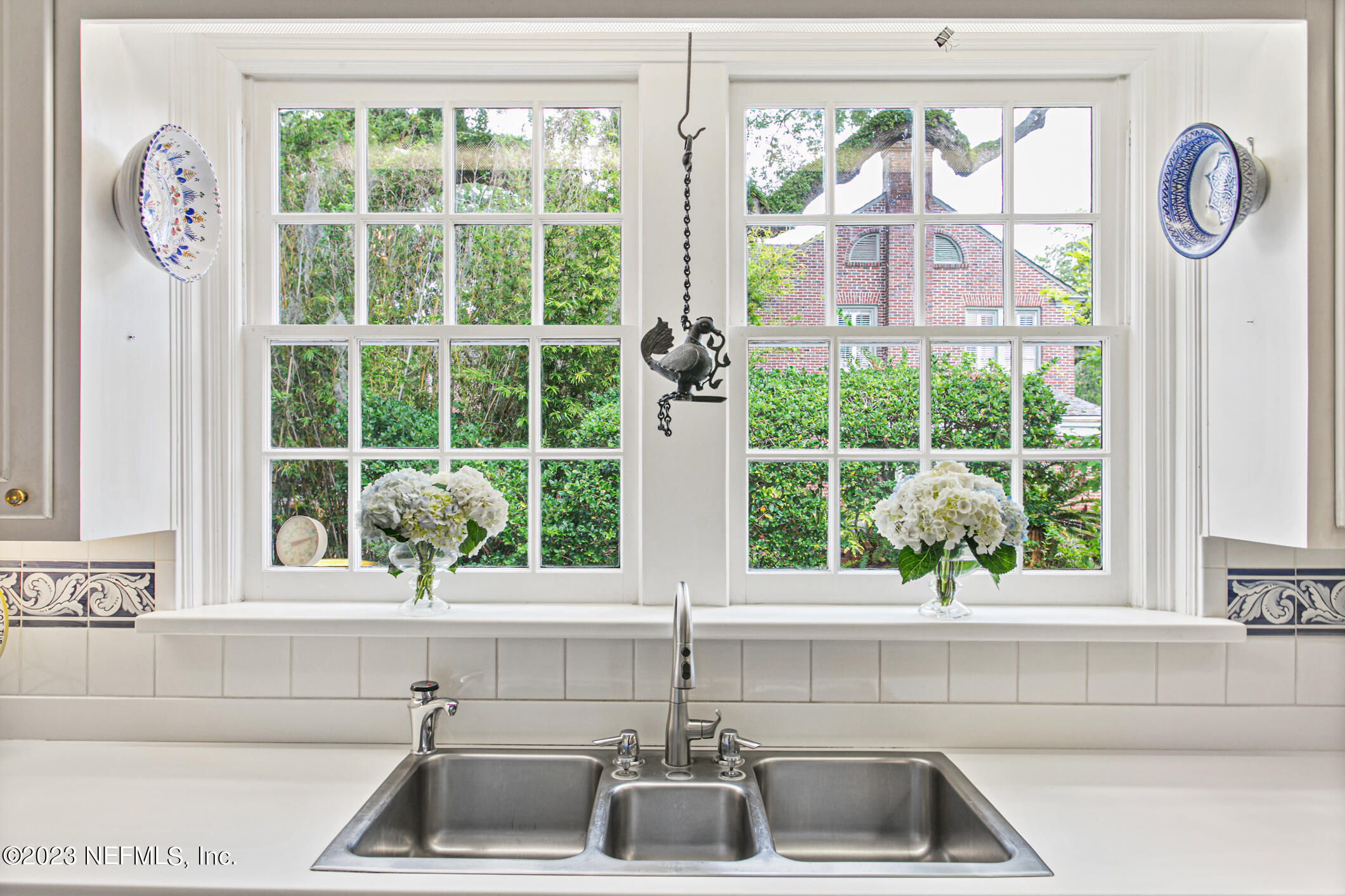 2103 River Road Jacksonville, FL 32207 - Photo 13 of 67 a view of a sink and a window