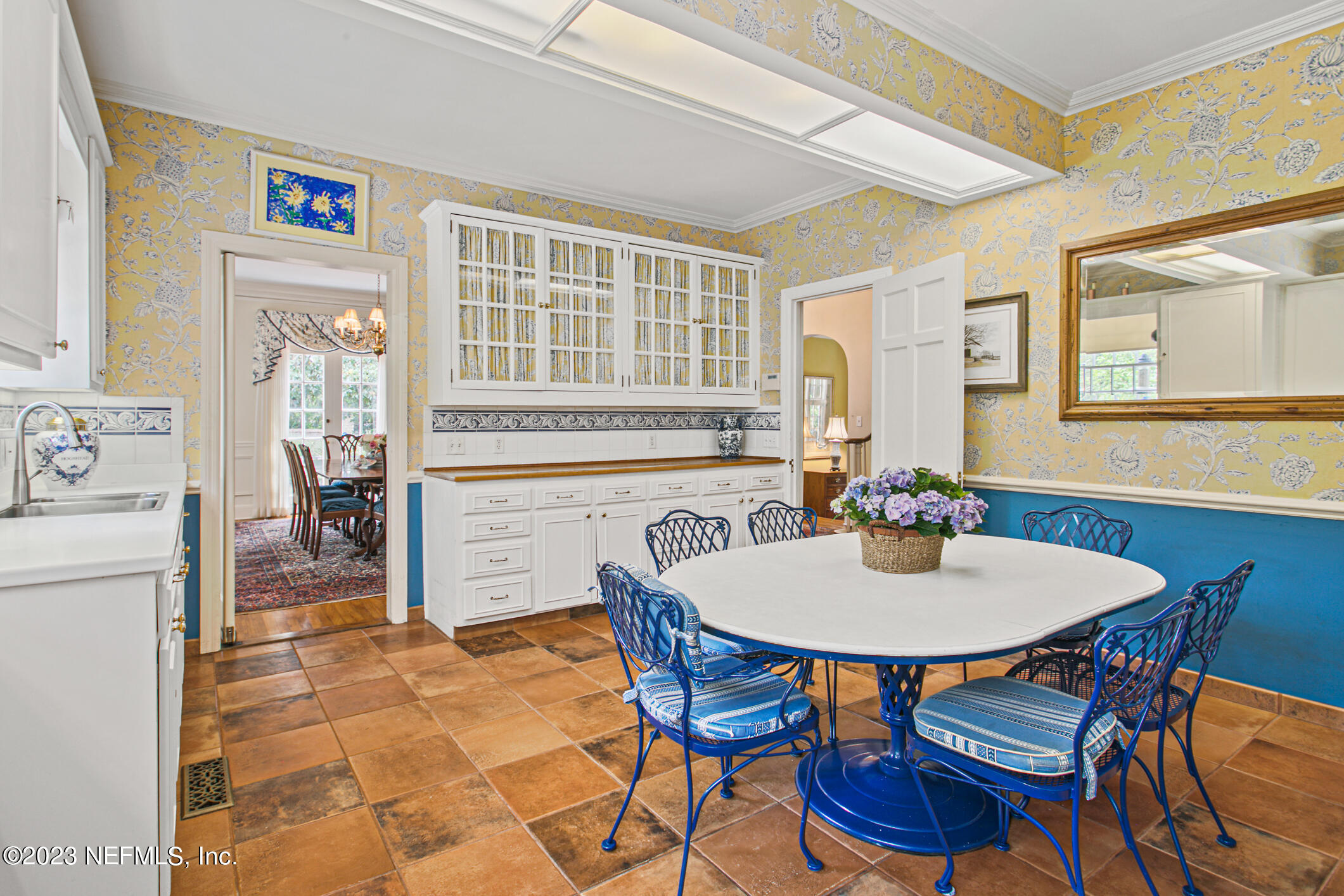 2103 River Road Jacksonville, FL 32207 - Photo 16 of 67 a view of a dining room with furniture and window