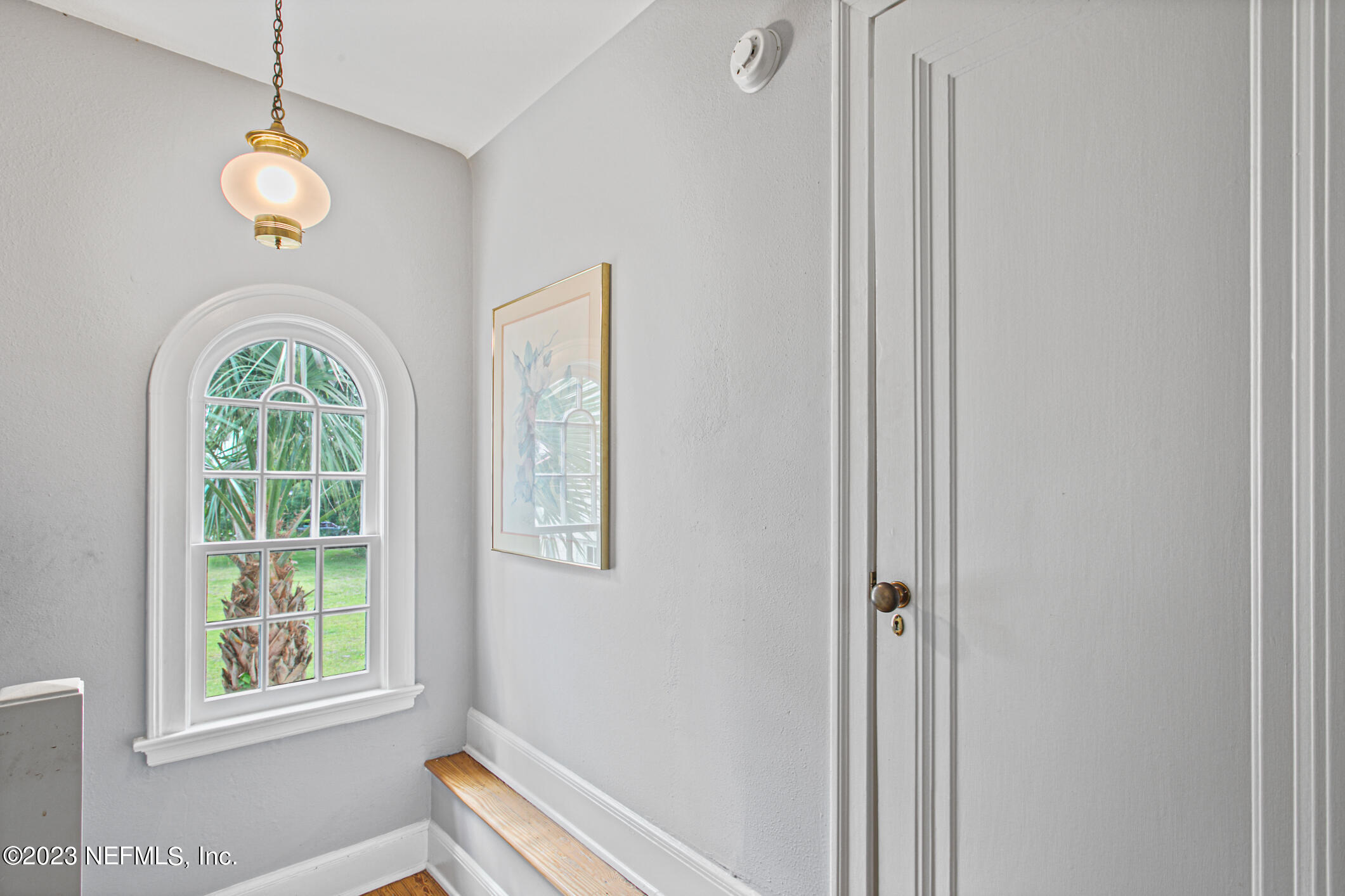 2103 River Road Jacksonville, FL 32207 - Photo 42 of 67 a view of a livingroom with wooden floor and a window