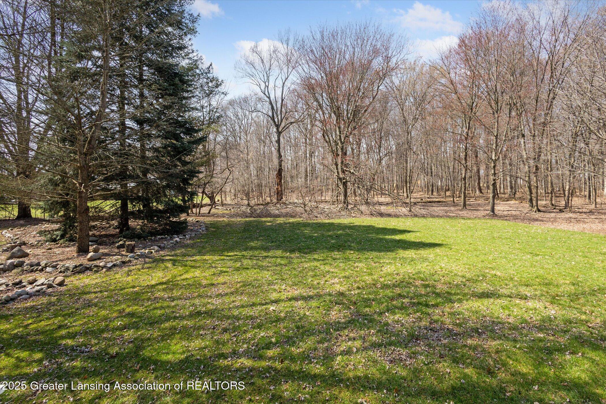 1625 Gunn Road Holt, MI 48842 - Photo 34 of 52 35-1625-Gunn-Rd-Holt-MI-48842-WindowStil