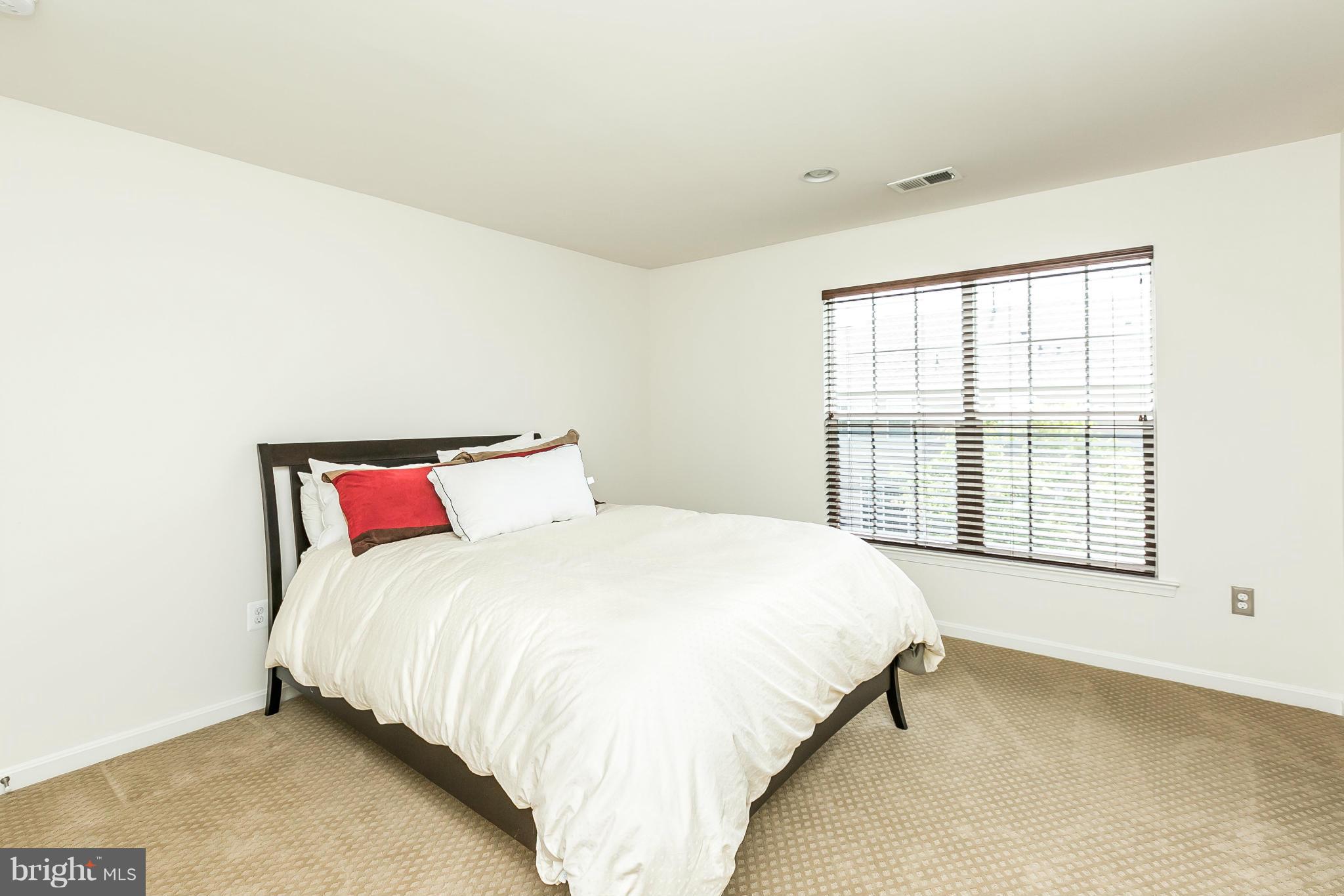 2316 Winterwood Road Baltimore, MD 21209 - Photo 21 of 30 Bedroom