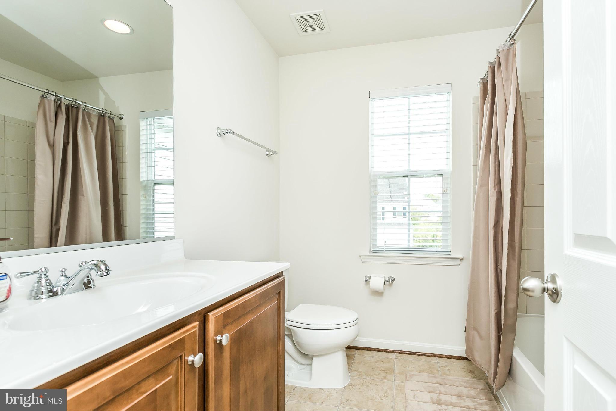 2316 Winterwood Road Baltimore, MD 21209 - Photo 22 of 30 Bath