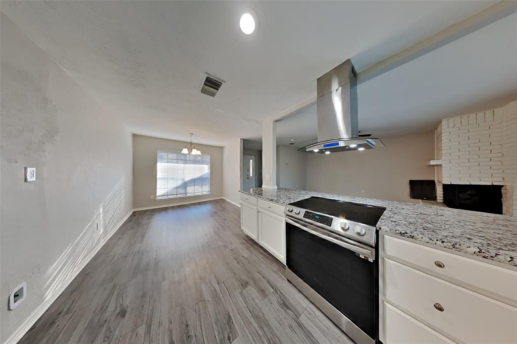 505 Newport Way Euless, TX 76039 - Photo 4 of 19