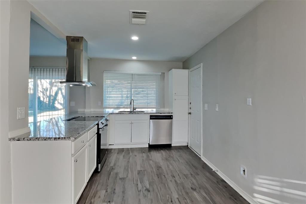 505 Newport Way Euless, TX 76039 - Photo 5 of 19