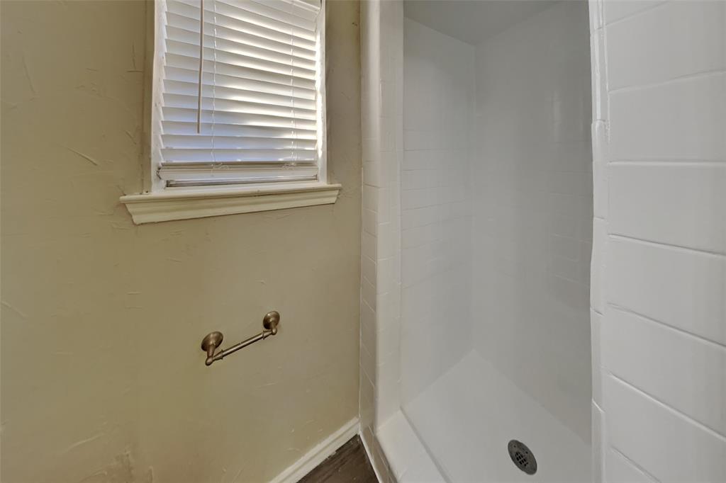 505 Newport Way Euless, TX 76039 - Photo 9 of 19