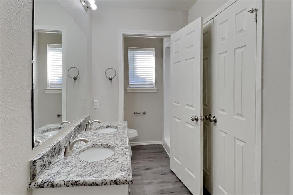 505 Newport Way Euless, TX 76039 - Photo 10 of 19