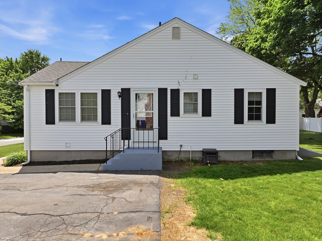 16 Hamilton Street Milford, MA 01757 - Photo 33 of 42