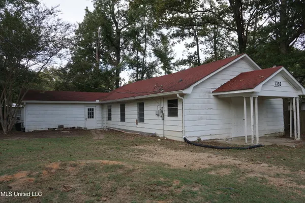 $49,900 | 1392 Old Lake Road, Brandon, MS 39042