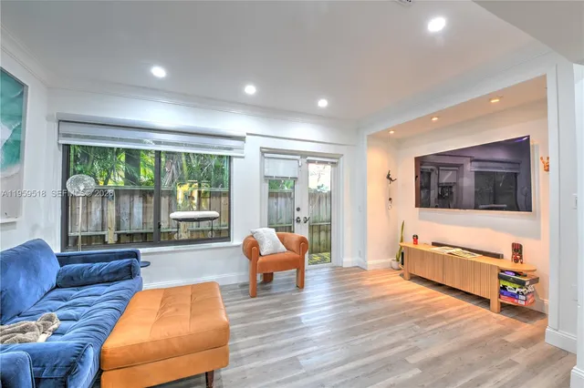 $849,000 | 110 North 16th Avenue, Hollywood, FL 33020