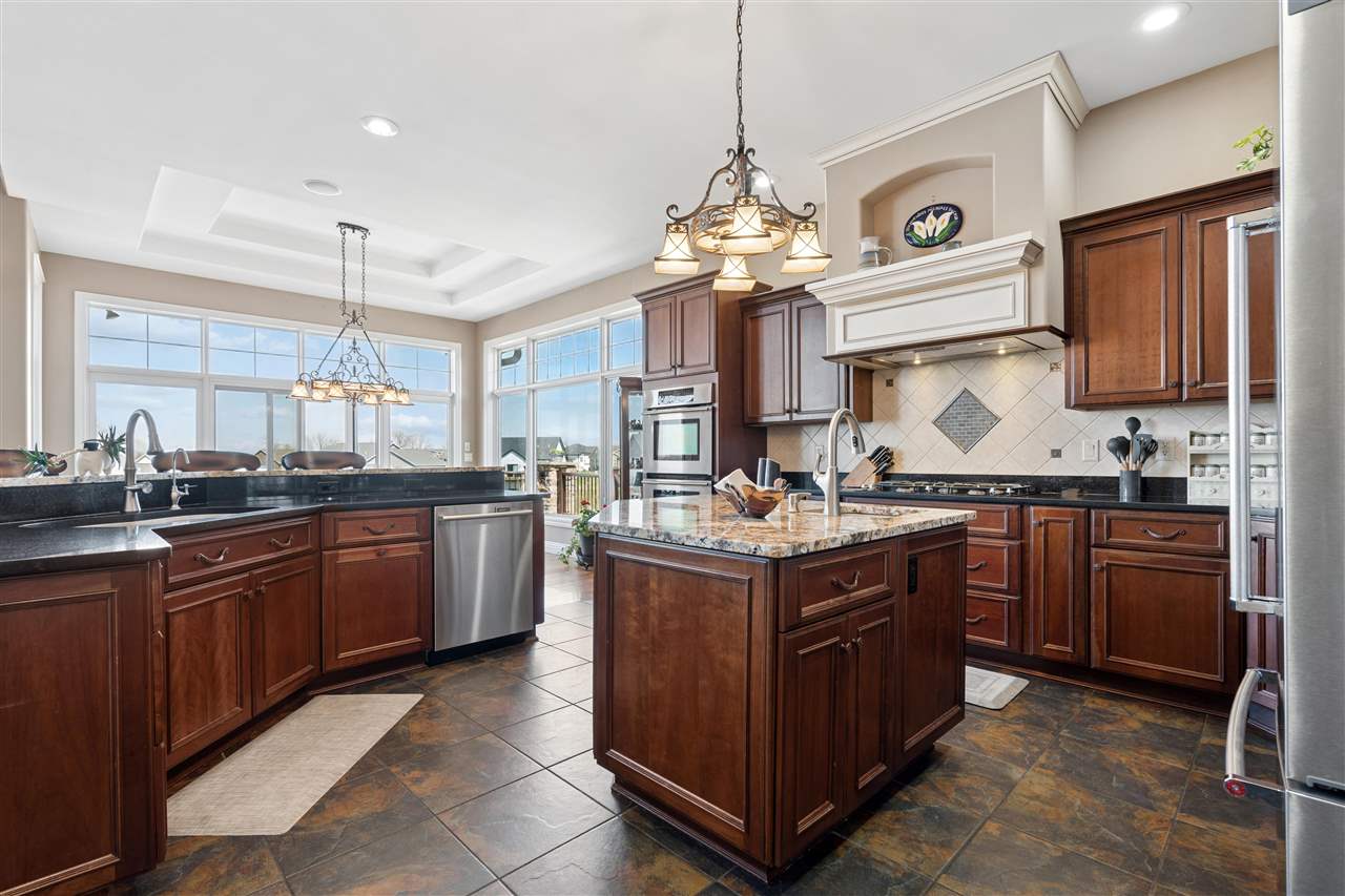 604 Majestic Oak Ridge Solon, IA 52333 - Photo 12 of 55 Gallery Image 12