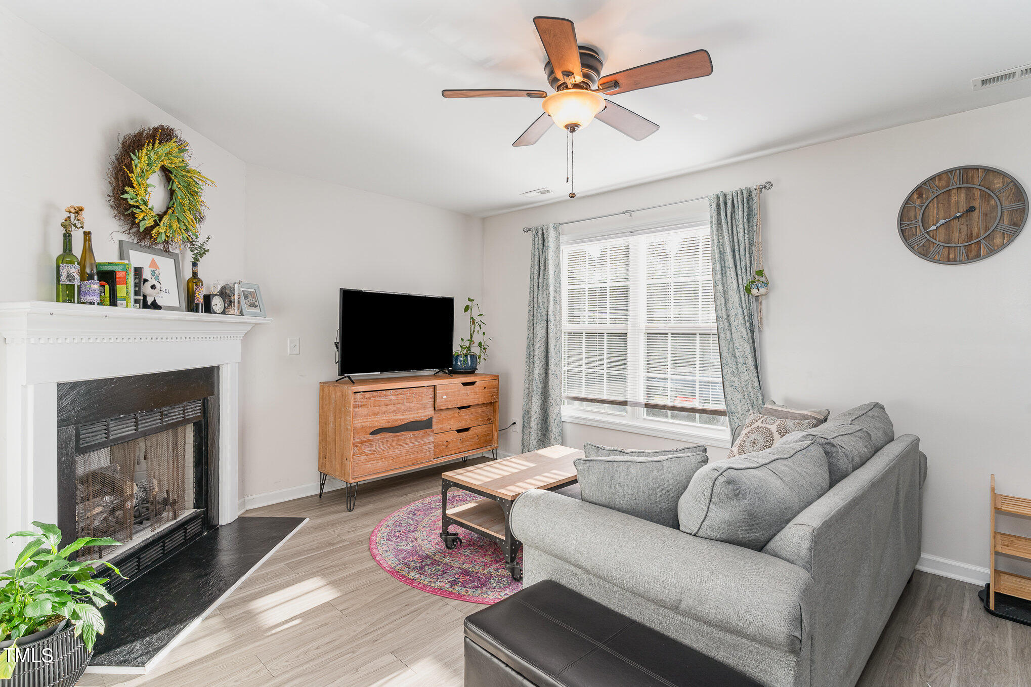 2627 Dwight Place Raleigh, NC 27610 - Photo 2 of 21 003_file_153