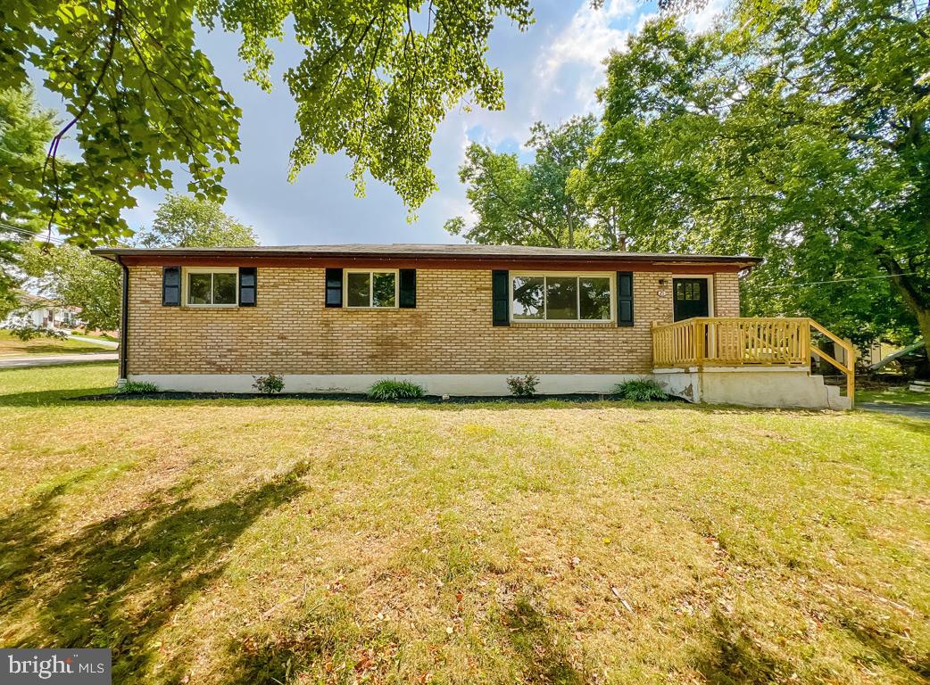 21 Stephen Road Camp Hill, PA 17011 - Photo 1 of 28 Gallery Image 1