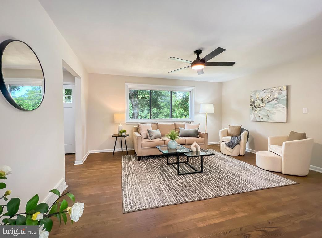 21 Stephen Road Camp Hill, PA 17011 - Photo 5 of 28 Gallery Image 5