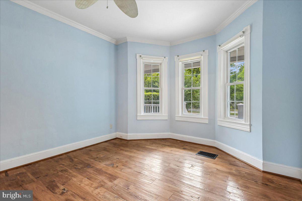 5005 Roland Avenue Baltimore, MD 21210 - Photo 10 of 63 Gallery Image 10