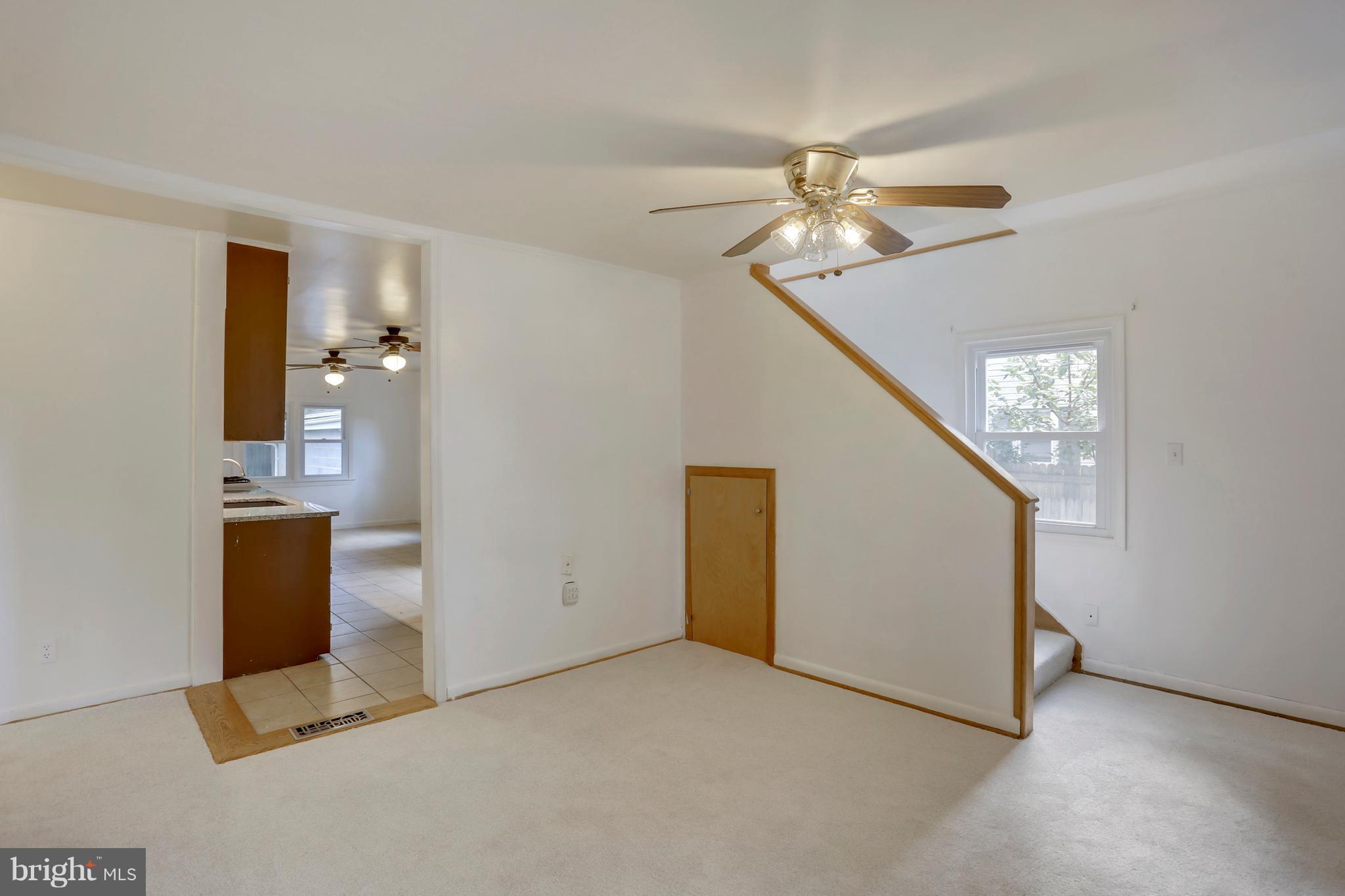 11807 Idlewood Road Silver Spring, MD 20906 - Photo 3 of 30 Living Room
