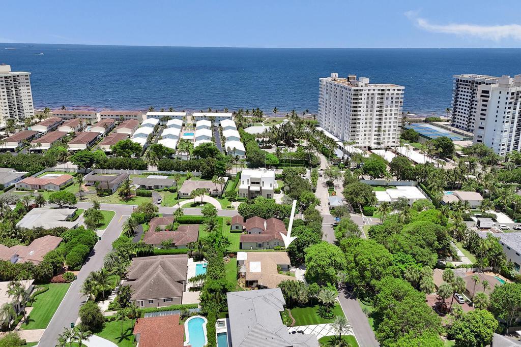 5 Gatehouse Road Sea Ranch Lakes, FL 33308 - Photo 3 of 82 DJI_20260611135843_0062_D