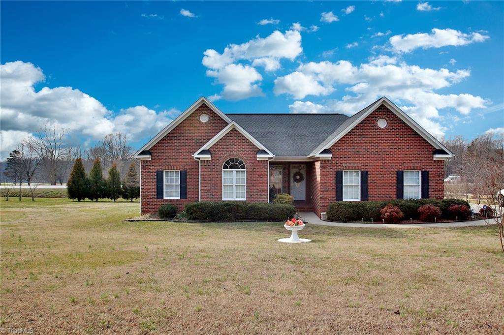 4501 Peeples Road Oak Ridge, NC 27310 - Photo 3 of 6