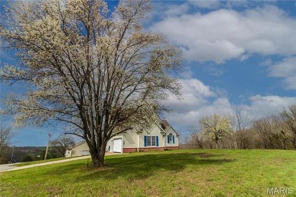 $405,000 | 134 Autumn Ridge, Altenburg, MO 63732