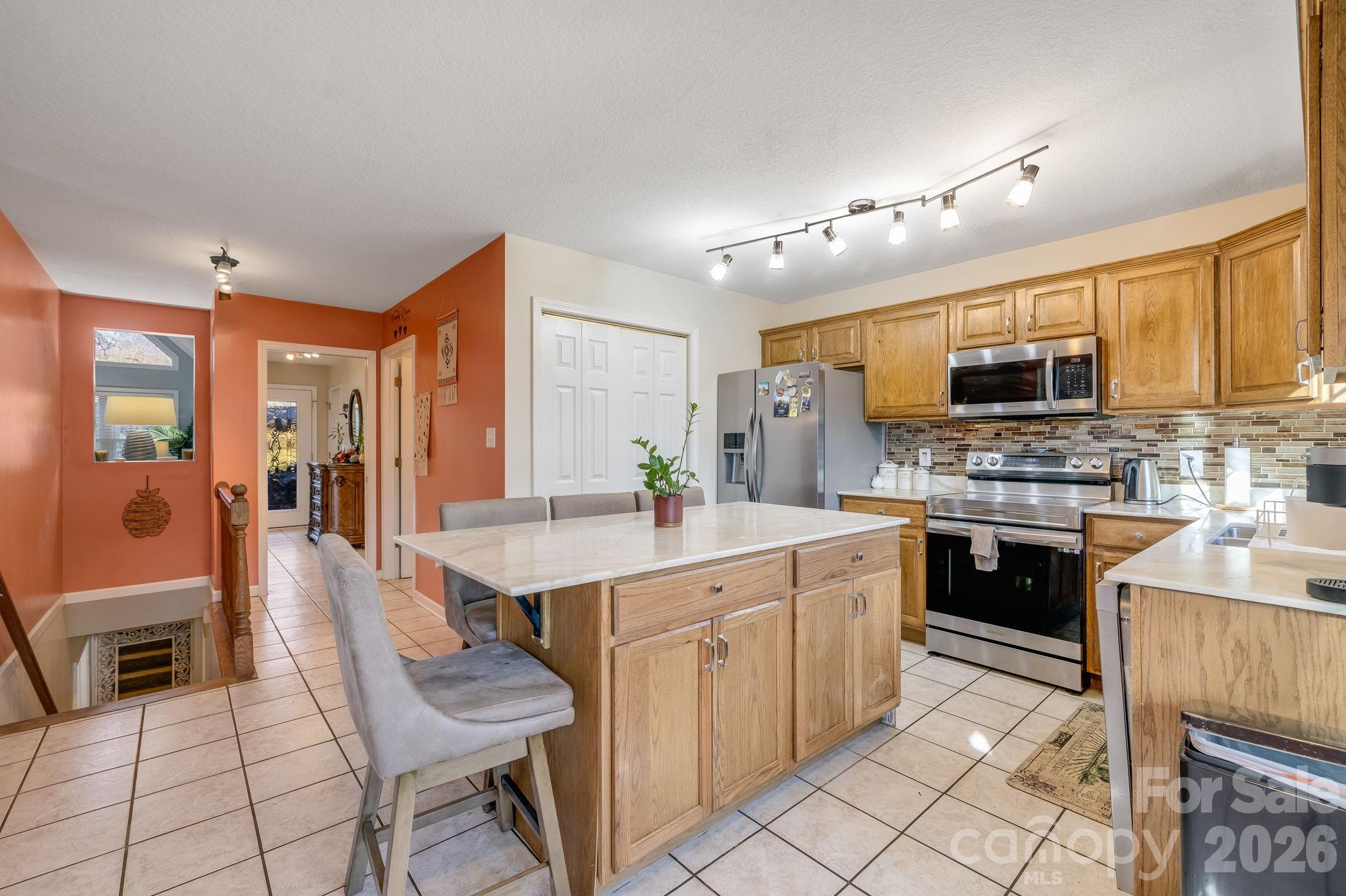 254 Jupiter Road Weaverville, NC 28787 - Photo 13 of 47 Gallery Image 13