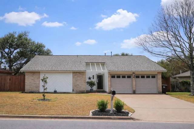 $425,000 | 1609 Woodhill Drive, Round Rock, TX 78681