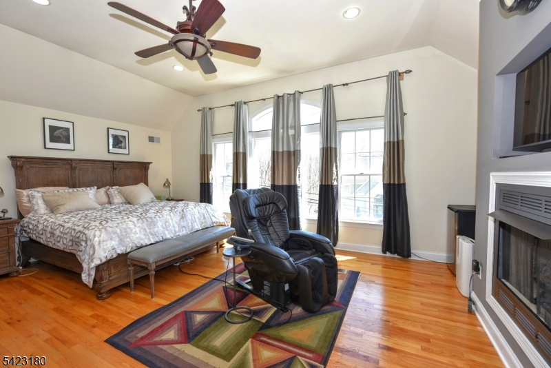 1 Kingsland Road Montville, NJ 07005 - Photo 16 of 33