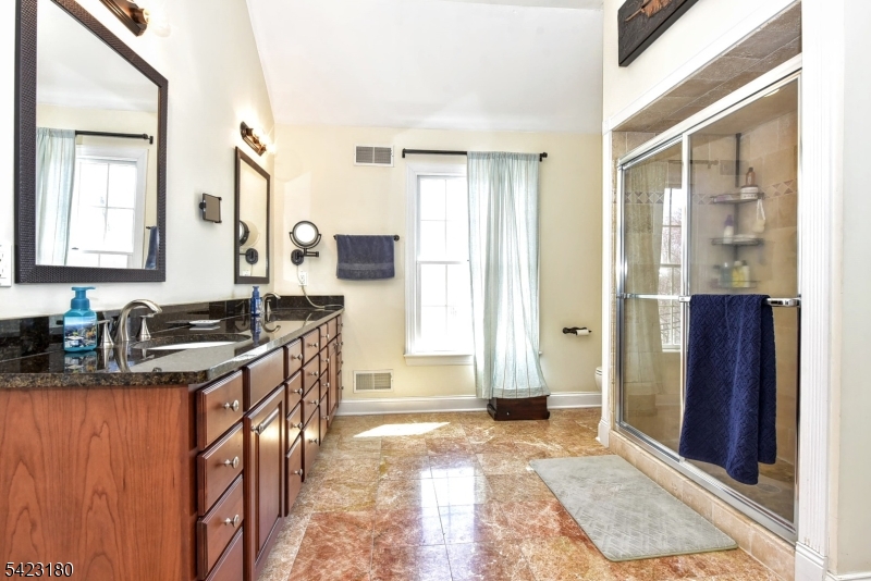 1 Kingsland Road Montville, NJ 07005 - Photo 19 of 33