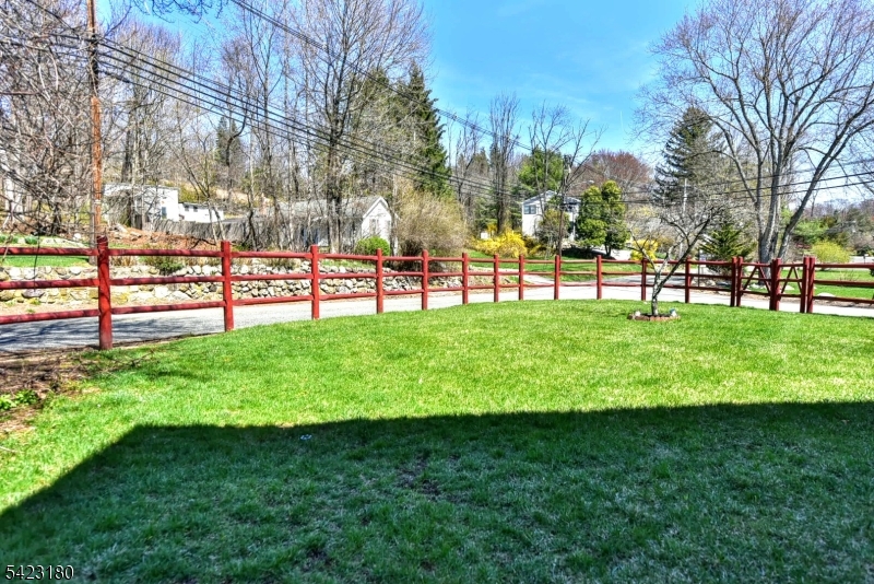 1 Kingsland Road Montville, NJ 07005 - Photo 29 of 33