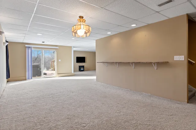 $595,000 | 69 Telluride Court, Gilberts, IL 60136