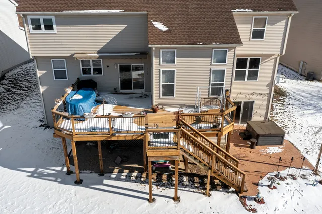 $595,000 | 69 Telluride Court, Gilberts, IL 60136