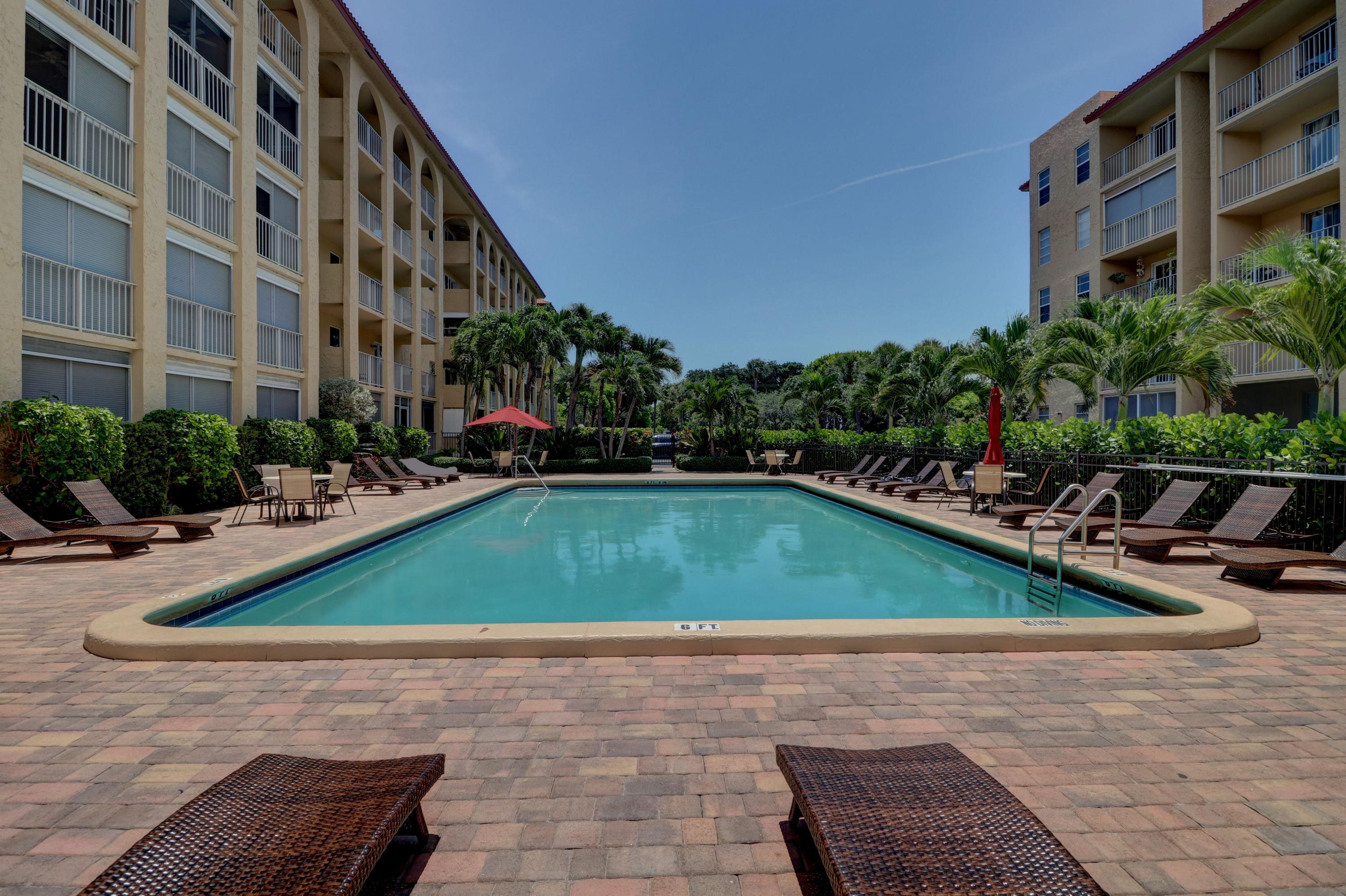 951 De Soto Road, Unit 131 Boca Raton, FL 33432 - Photo 23 of 43 Community Pool