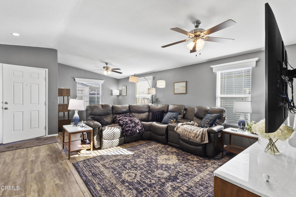 2136 Thrush Avenue, Unit 2136 Oxnard, CA 93033 - Photo 9 of 18 10_img_1830