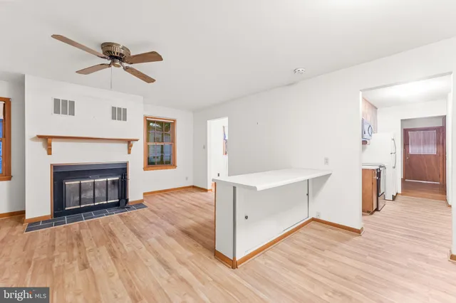 $2,395 | 103 Bell Air Place, Fredericksburg, VA 22405