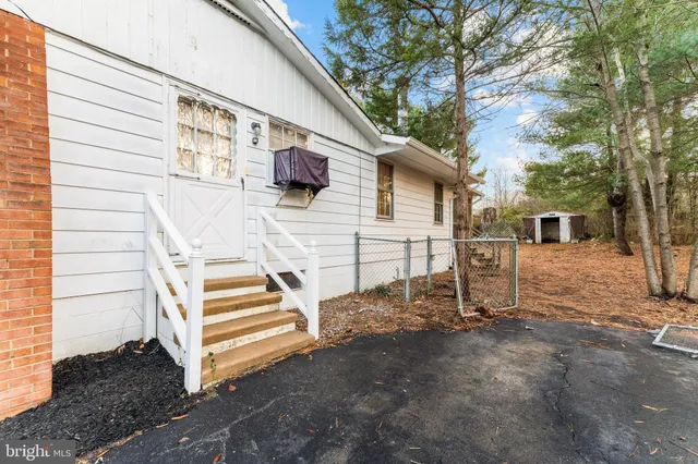 $2,395 | 103 Bell Air Place, Fredericksburg, VA 22405