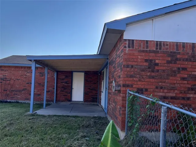 $2,300 | 8506 Woodside Road, Rowlett, TX 75088