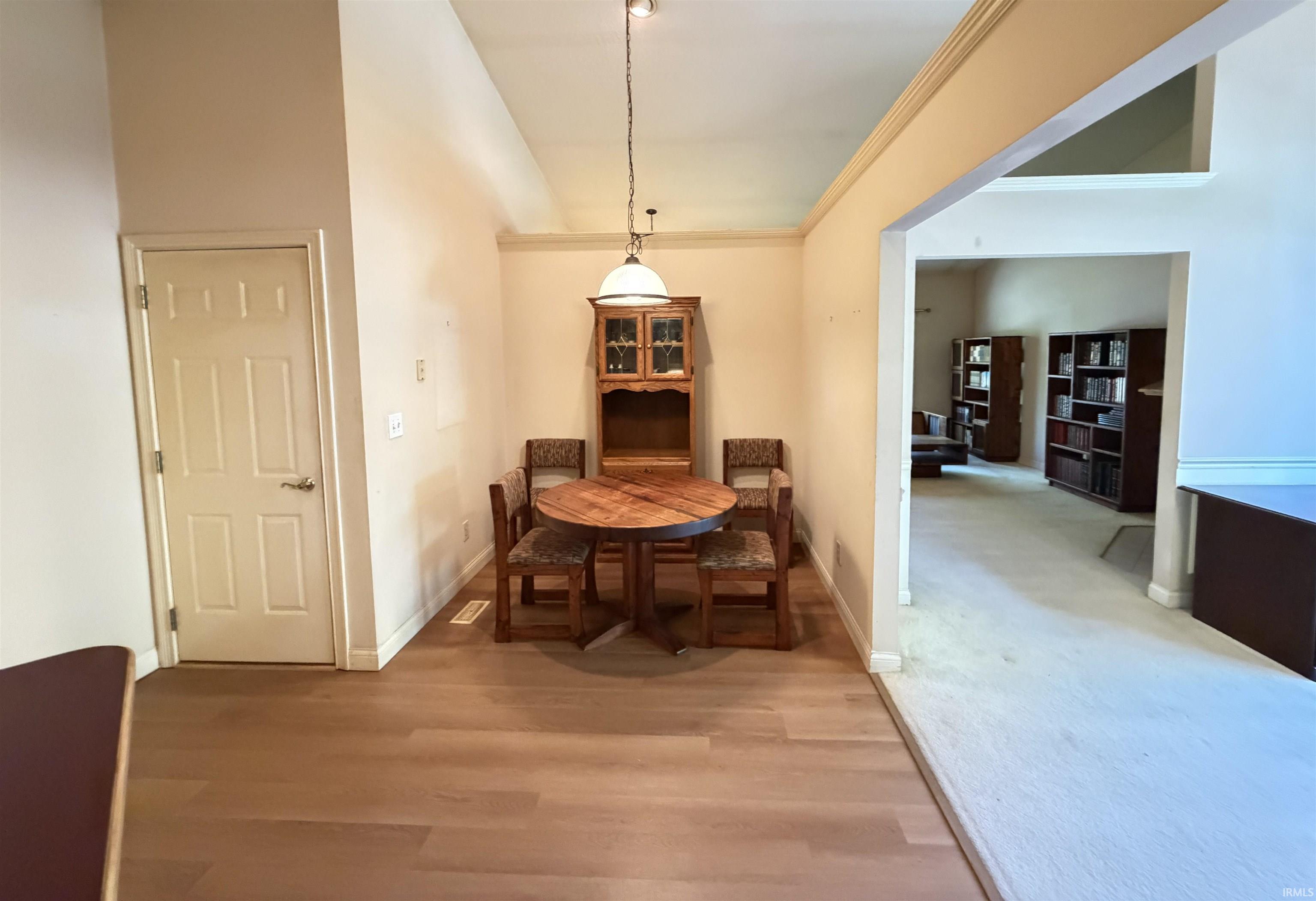 3944 North Whitewood Way Bloomington, IN 47404 - Photo 5 of 18