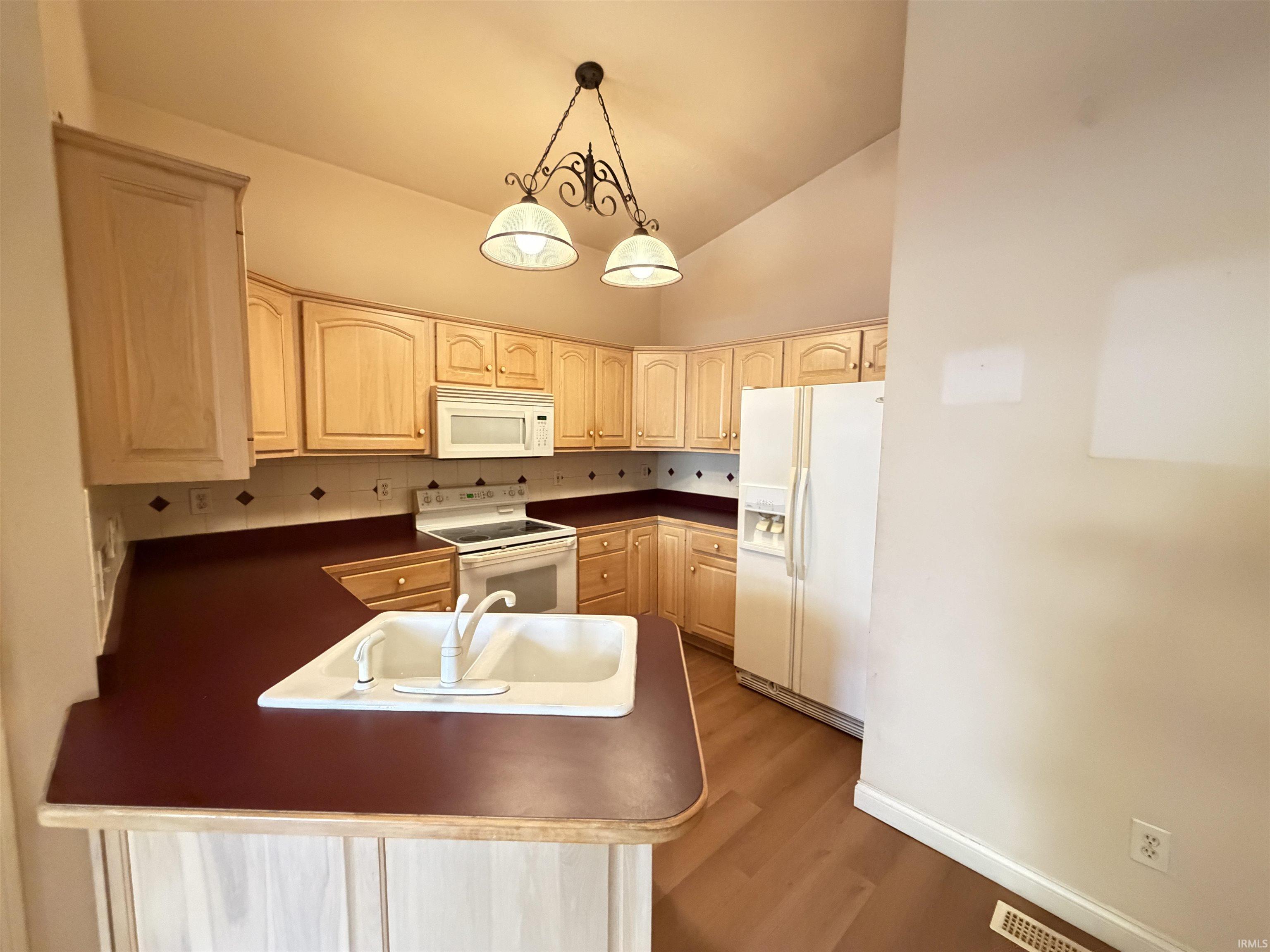 3944 North Whitewood Way Bloomington, IN 47404 - Photo 6 of 18