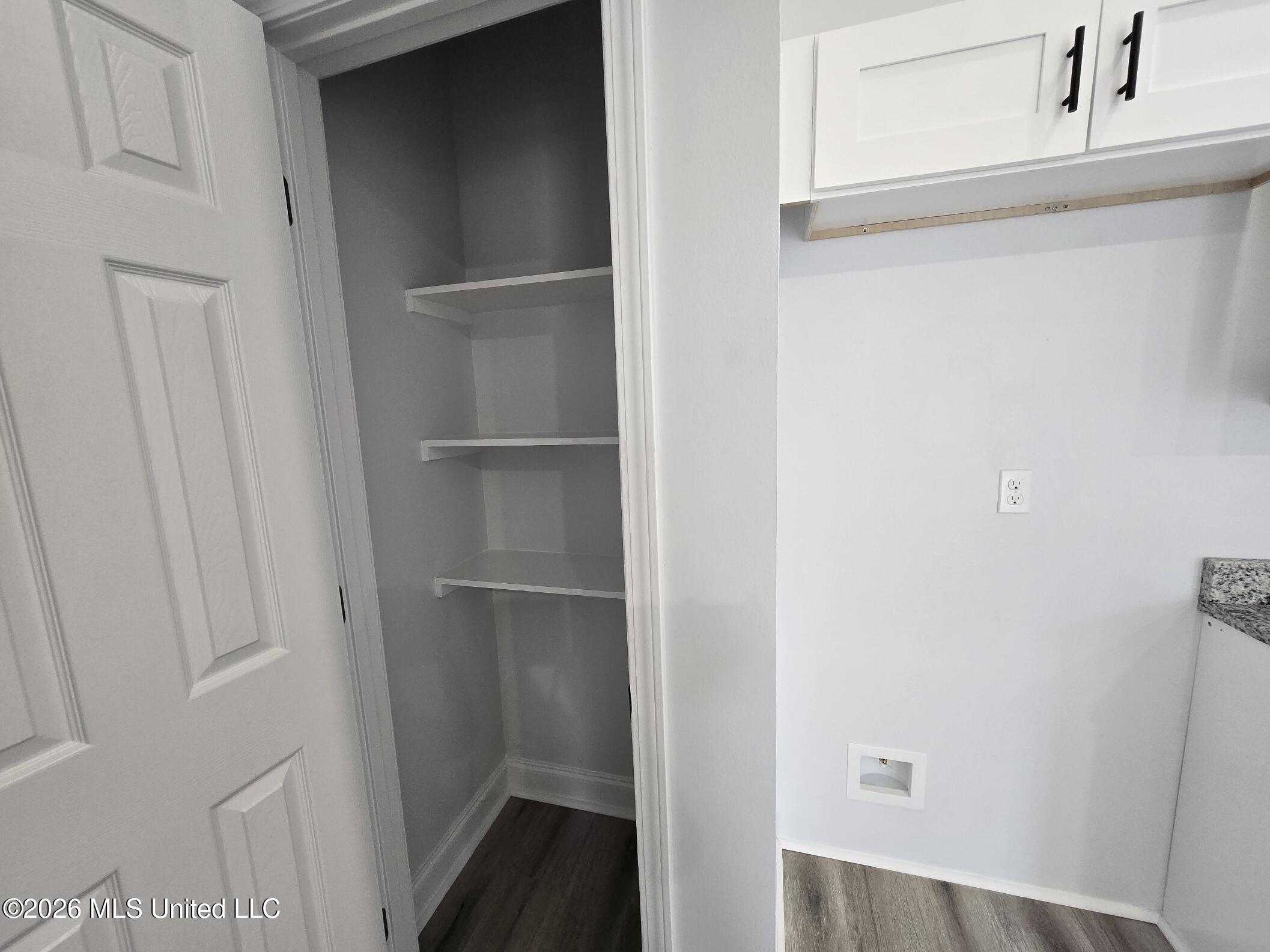 405 George Ford Road Carriere, MS 39426 - Photo 11 of 19 Pantry