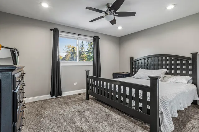 $454,900 | 417 Glenys Drive, Lemont, IL 60439