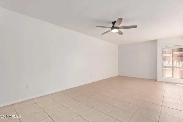 $123,900 | 1701 West Tuckey Lane, Unit 231, Phoenix, AZ 85015