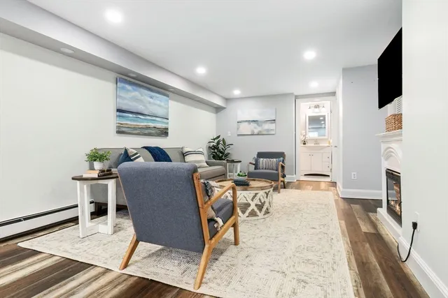 $929,000 | 1 Salem Street, Unit 2, Newburyport, MA 01950