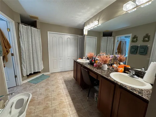 $359,900 | 435 Stone Briar Drive, Ruskin, FL 33570