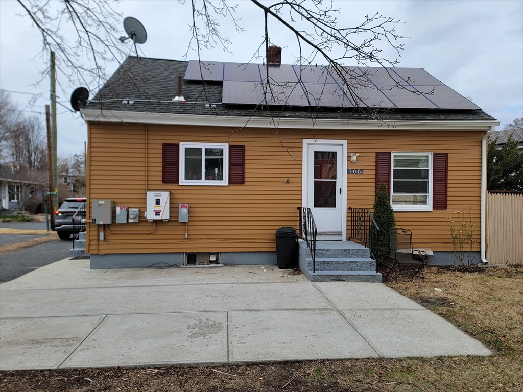 20 B Maple Street Maynard, MA 01754 - Photo 1 of 34