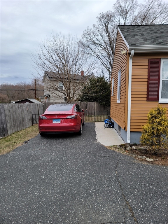 20 B Maple Street Maynard, MA 01754 - Photo 4 of 34