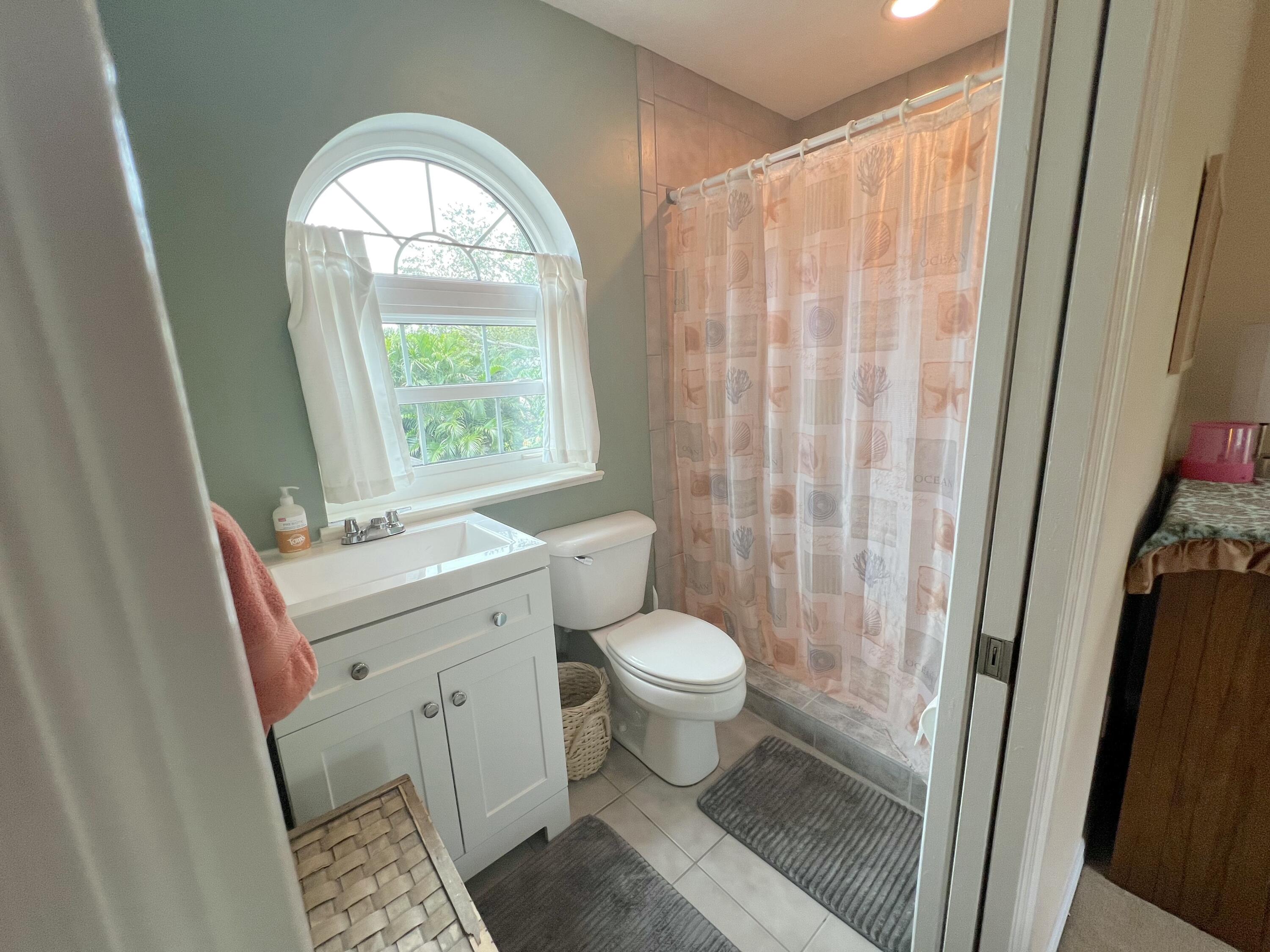 4292 Southeast Rainbows End Stuart, FL 34997 - Photo 36 of 56 3rd Bathroom_3225