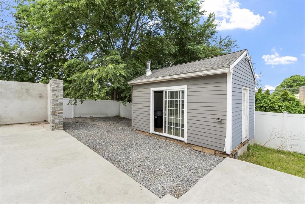 92 Hosmer Street Hudson, MA 01749 - Photo 25 of 31