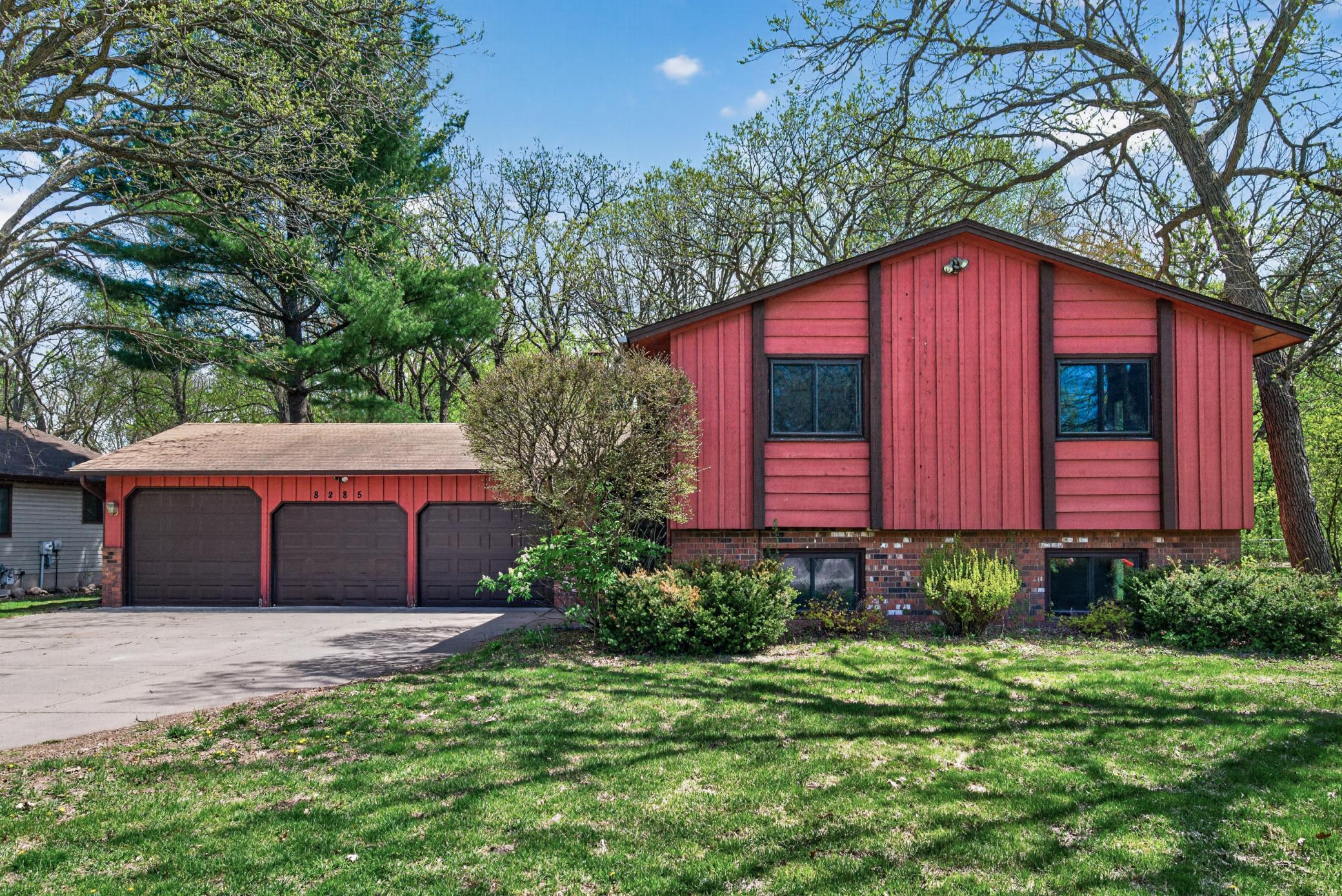 8285 Pleasant View Drive Mounds View, MN 55112 - Photo 1 of 1
