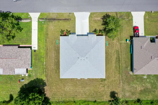 $1,800 | 2326 Madrid Avenue Southeast, Palm Bay, FL 32909